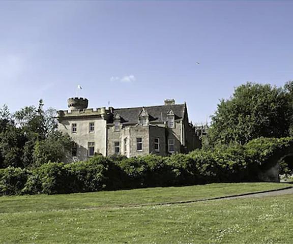 Tulloch Castle Hotel Scotland Dingwall Facade