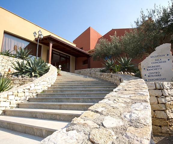 Villa Zina Park Hotel Sicily Custonaci Entrance