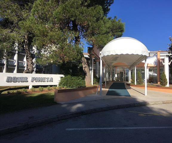 Maistra Select Pineta Hotel Istria (county) Vrsar Entrance