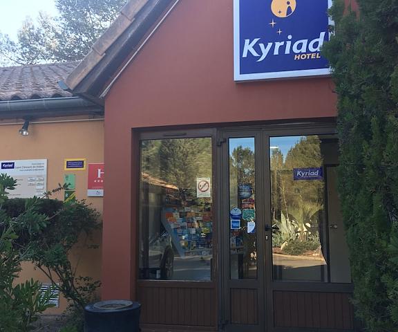 Kyriad Montpellier NORD - Parc Euromédecine Occitanie Saint-Clement-de-Riviere Entrance