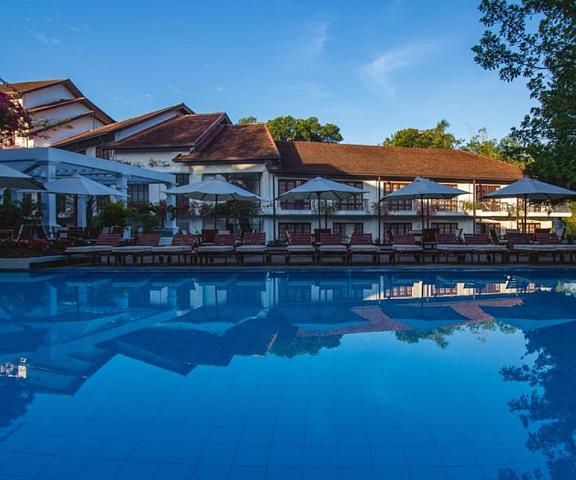 Mahaweli Reach Hotel Central Province Kandy Facade