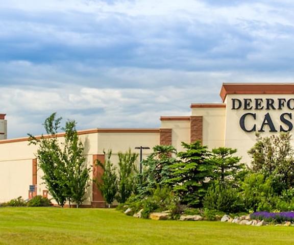 Deerfoot Inn & Casino Alberta Calgary Exterior Detail