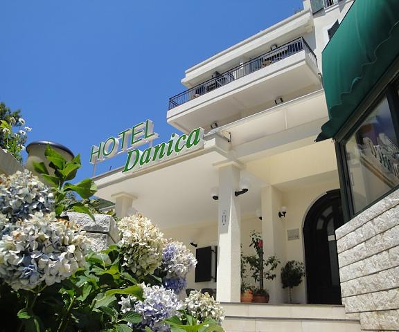 Hotel Danica null Petrovac Entrance