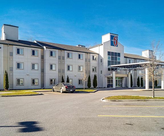 Motel 6 Peterborough, ON Ontario Peterborough Exterior Detail