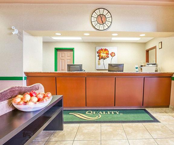 Quality Inn And Suites Lethbridge Alberta Lethbridge Lobby