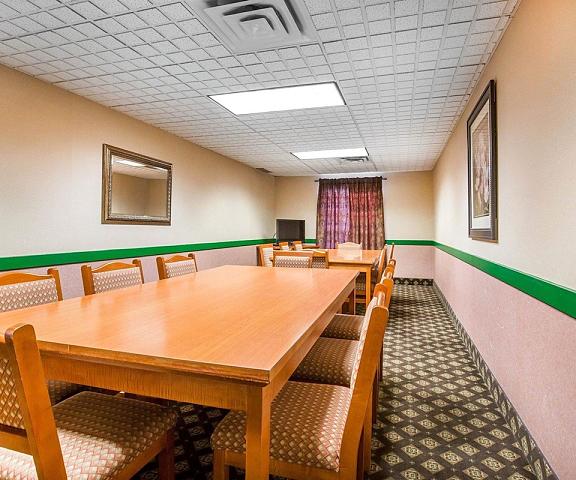 Quality Inn And Suites Lethbridge Alberta Lethbridge Meeting Room