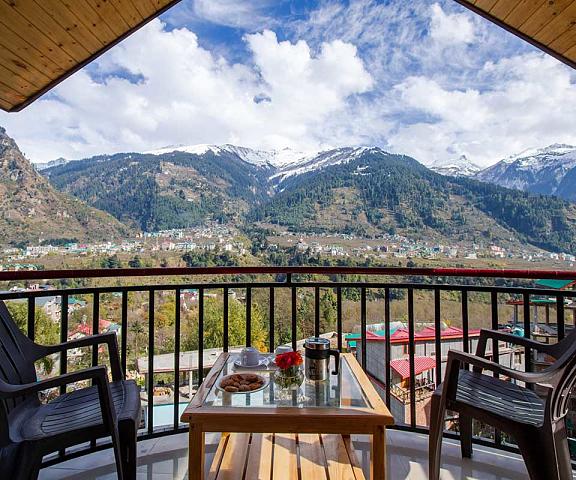 Hotel Rockland Inn  Himachal Pradesh Manali Family Suit with Hill View Balcony