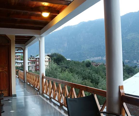 The Dragon Inn Himachal Pradesh Manali Corridors