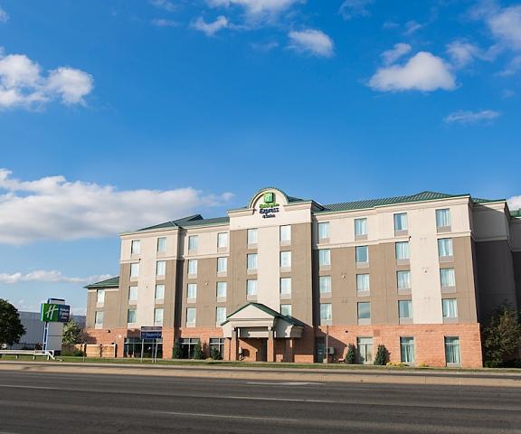 Holiday Inn Express & Suites Brampton, an IHG Hotel Ontario Brampton Exterior Detail