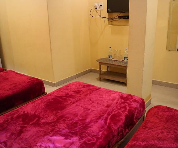 Hotel Samman Uttar Pradesh Varanasi Air Conditioner Four Bedded Room