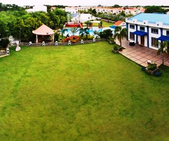 Vishal prakruthi Resorts Telangana Hyderabad Garden