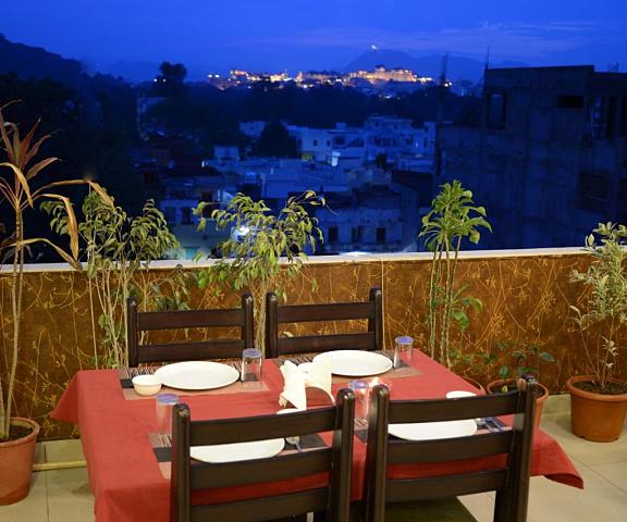 Hotel Sanobar Rajasthan Udaipur City View from Property