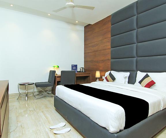 Hotel Crossroad Uttar Pradesh Lucknow Suite Room