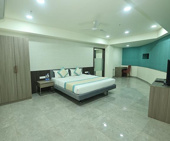 Hotel SN Blu Gujarat Ahmedabad Room