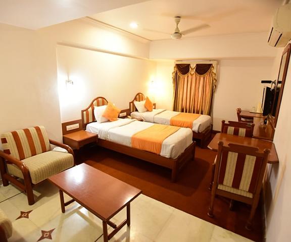 Aditi Hotel Gujarat Vadodara Room