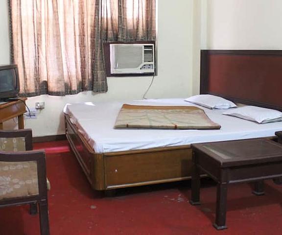 Modi Inn Rama Krishna Uttaranchal Haridwar suite room