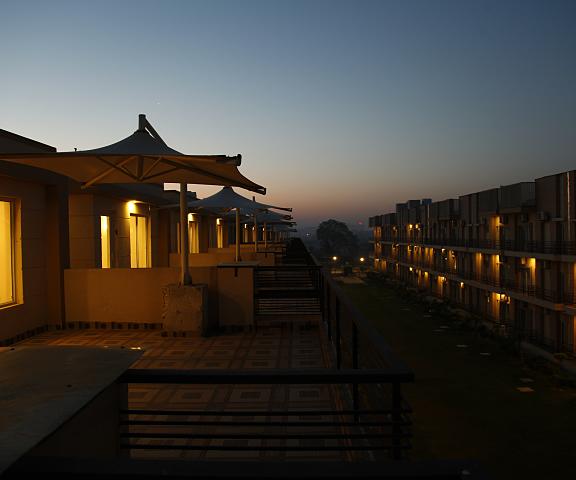 Anandam Clarks Inn Suites Uttar Pradesh Vrindavan Hotel Exterior
