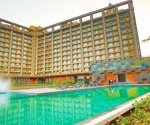 The Weekend Address Gujarat Surat Hotel Exterior