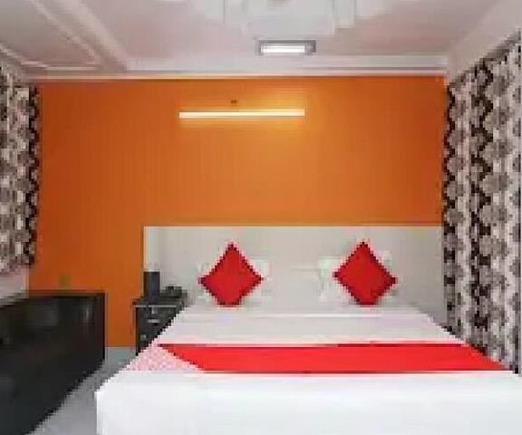 Hotel Novelty Bihar Patna Standard Room.