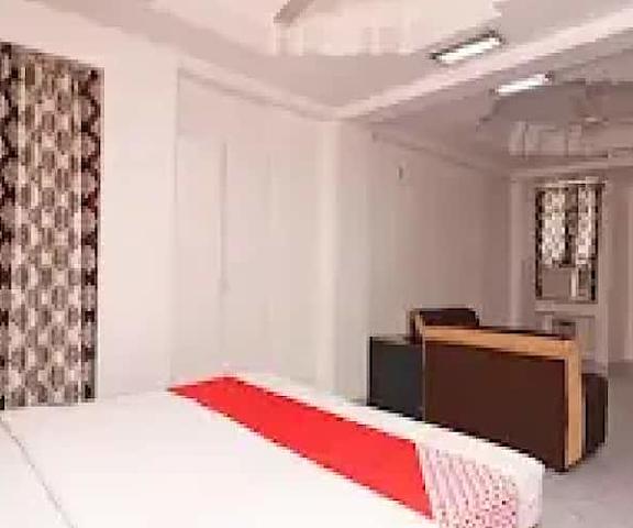 Hotel Novelty Bihar Patna Deluxe AC Room