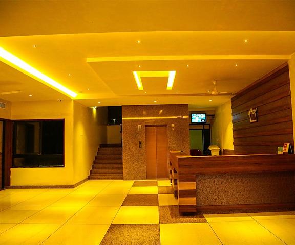 Iroomz Hotel Pawan Karnataka Bellary Lobby