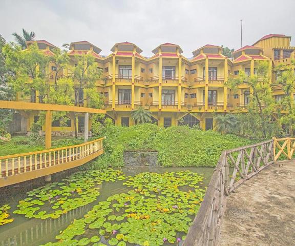 Capital O 43145 Mayaban Resort West Bengal Malda Hotel Exterior