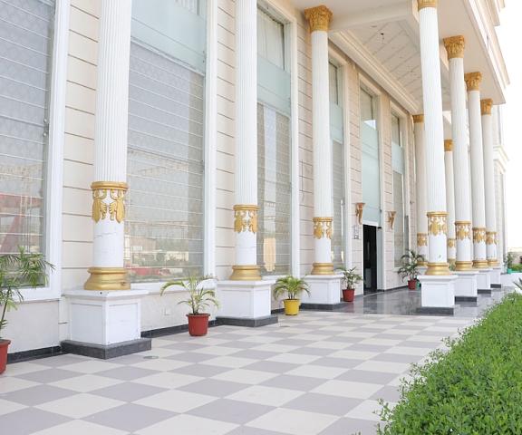 Palmdale Resort Haryana Ambala Interior Entrance