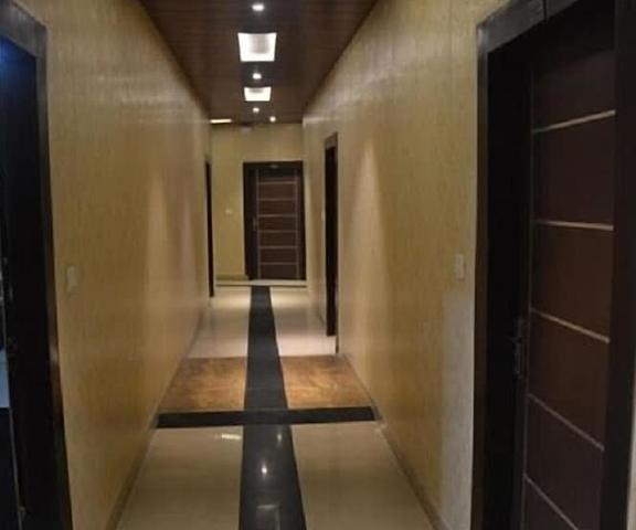 Krazy Hotel Uttaranchal Haldwani Hallway