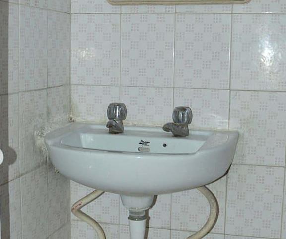 Hotel City Top Jammu and Kashmir Jammu washroom