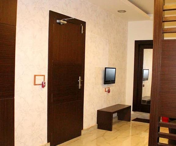 Hotel Woodland Park Tripura Agartala Interior Entrance