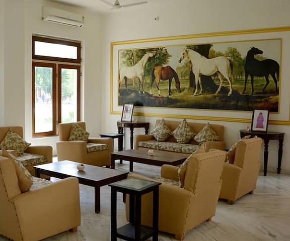 Bhanwar Vilas Palace Rajasthan Karauli sitting area