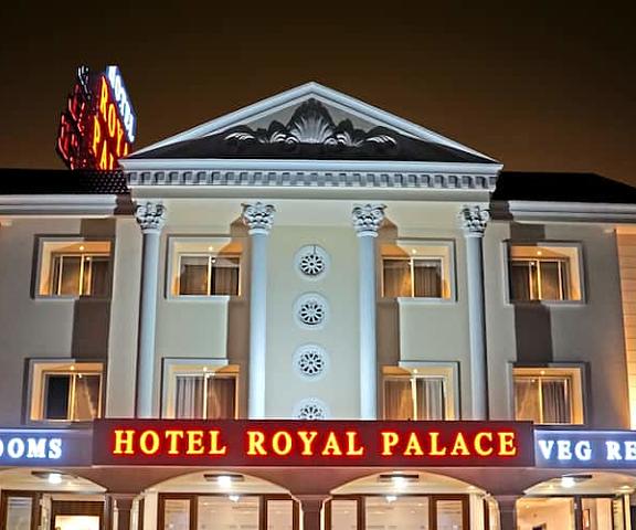 Hotel Royal Palace Maharashtra Karad Night View
