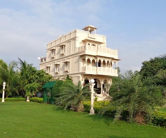 Champaner Heritage Resort Gujarat Halol Property Grounds