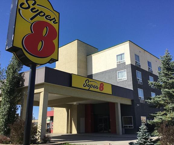 Super 8 by Wyndham Edson Alberta Edson View from Property
