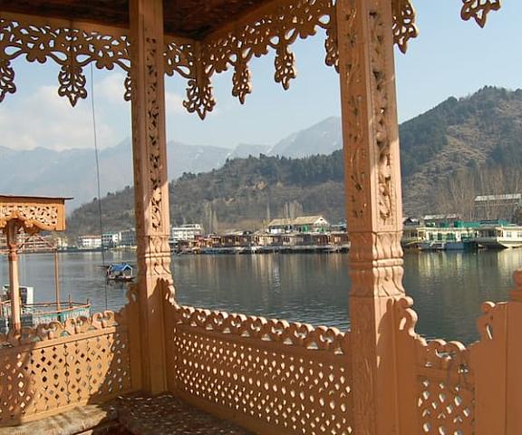 Crown Group Of Houseboat Jammu and Kashmir Srinagar Balcony View