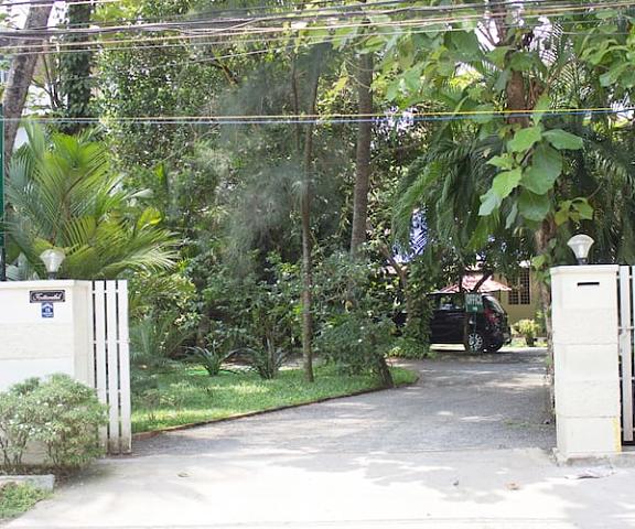 Palm Grove Service Villa Kerala Kochi Entrance