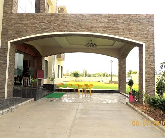 Hotel Darshan Gujarat Mehsana Entrance