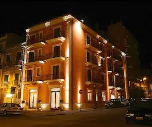 La Chicca Palace Hotel Sicily Milazzo Facade