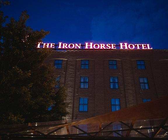 The Iron Horse Hotel Wisconsin Milwaukee Exterior Detail