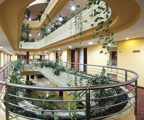 Airport Hotel Budapest null Vecses Staircase