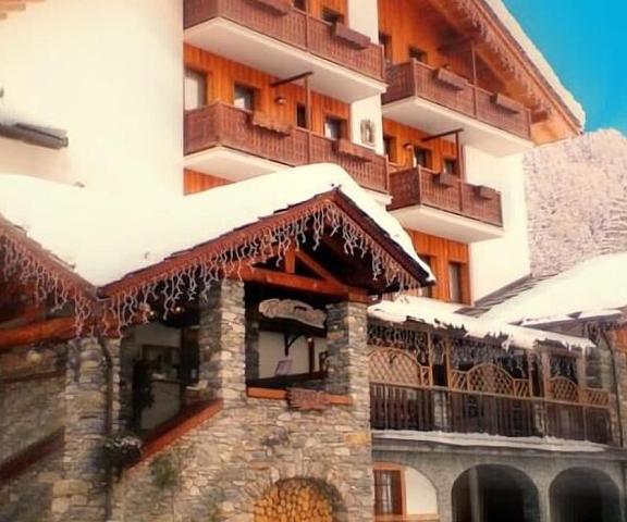 Hotel Beau Sejour Valle d'Aosta Etroubles Exterior Detail