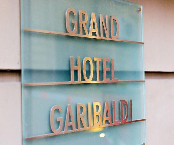 Hotel Garibaldi Sicily Palermo Entrance