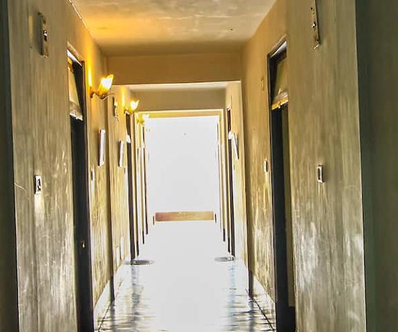 Hotel Mount Meridian West Bengal Darjeeling Corridors
