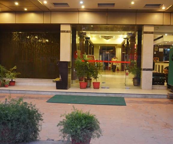 Hotel New Temples Town Uttar Pradesh Varanasi Entrance