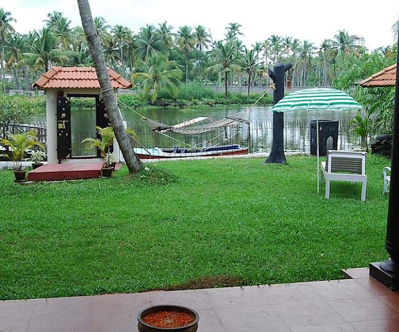 Wintergreen Waterfront Resorts Kerala Kochi view from room