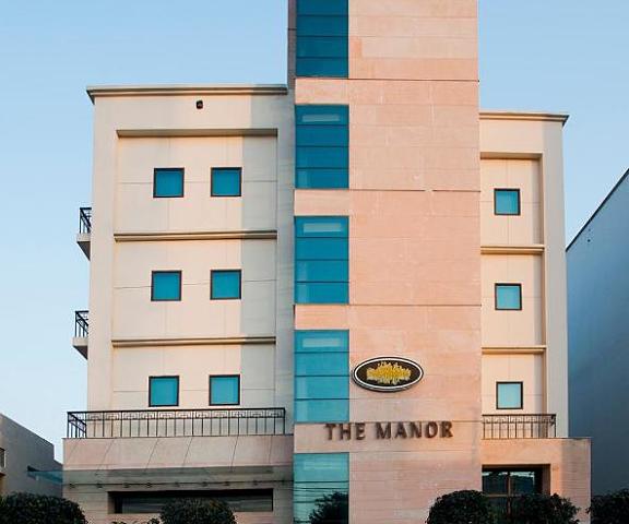 The Manor Uttar Pradesh Bareilly Hotel Exterior