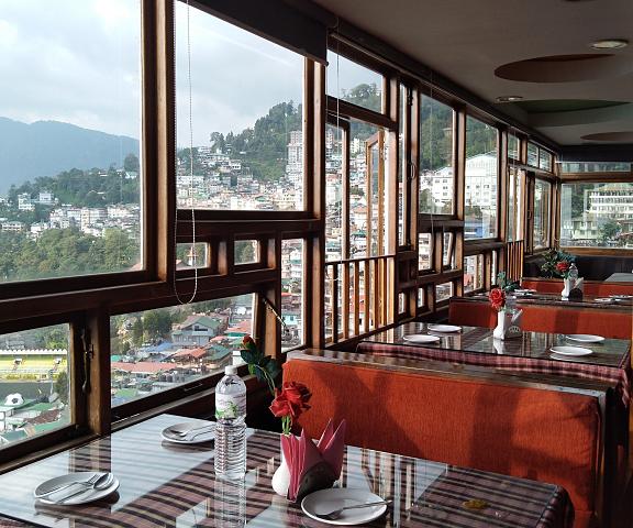 Hotel Mist Tree Mountain Sikkim Gangtok Hotel View