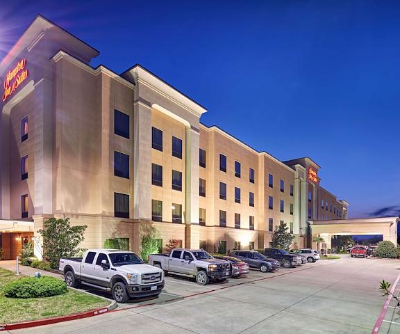 Hampton Inn & Suites Waco-South Texas Waco Exterior Detail