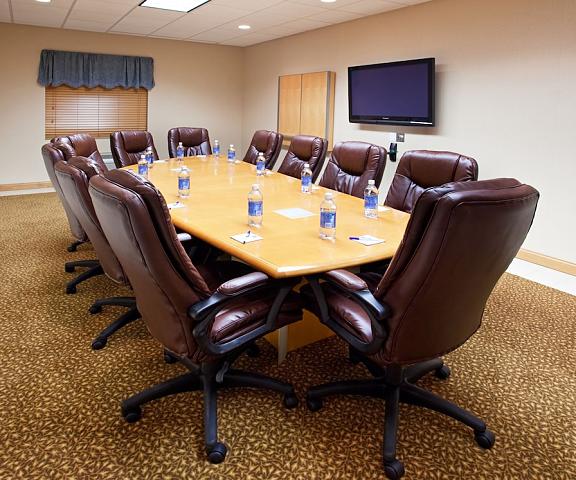 Holiday Inn Express & Suites Chesterfield, an IHG Hotel Michigan Chesterfield Meeting Room