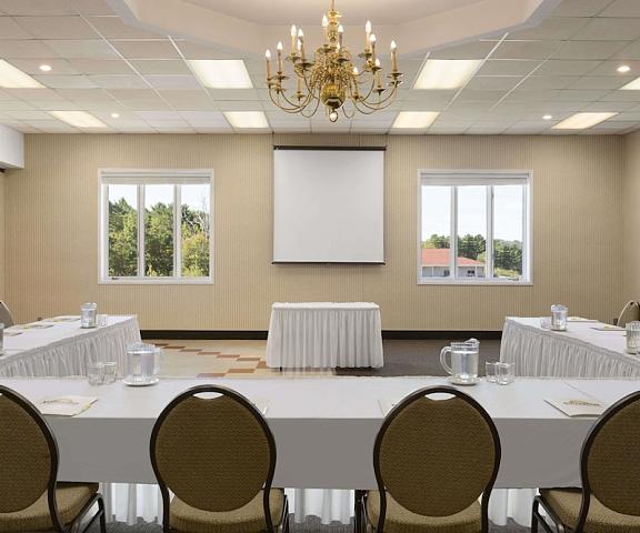 Days Inn & Conference Center by Wyndham Bridgewater Nova Scotia Bridgewater Meeting Room